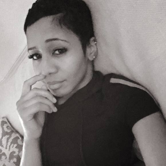 Meet your Posher, Leigh - Picture 1 of 1